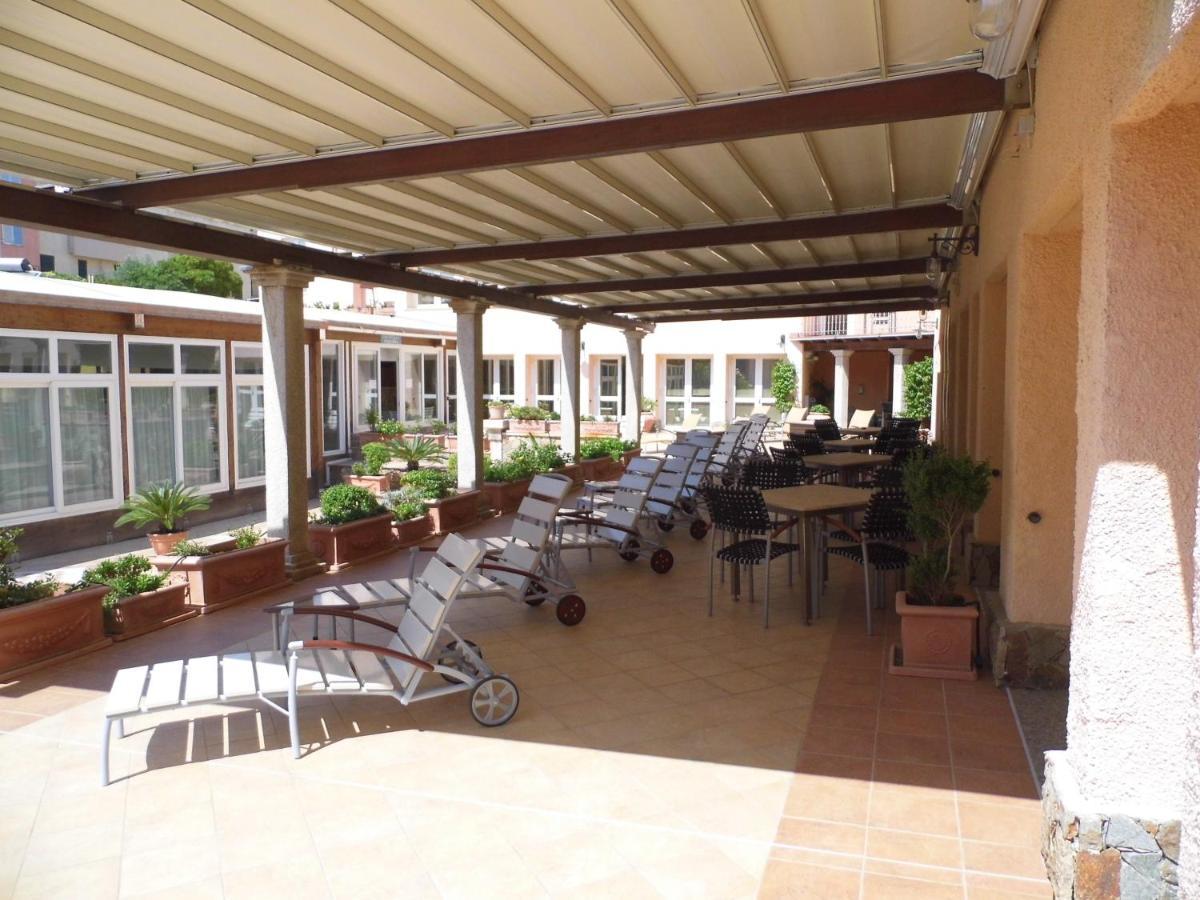 Le Nereidi Hotel & Residence Con Piscina-Tennis-Fitness-Parcheggio Coperto-Sala Conferenze Ла-Маддалена Экстерьер фото