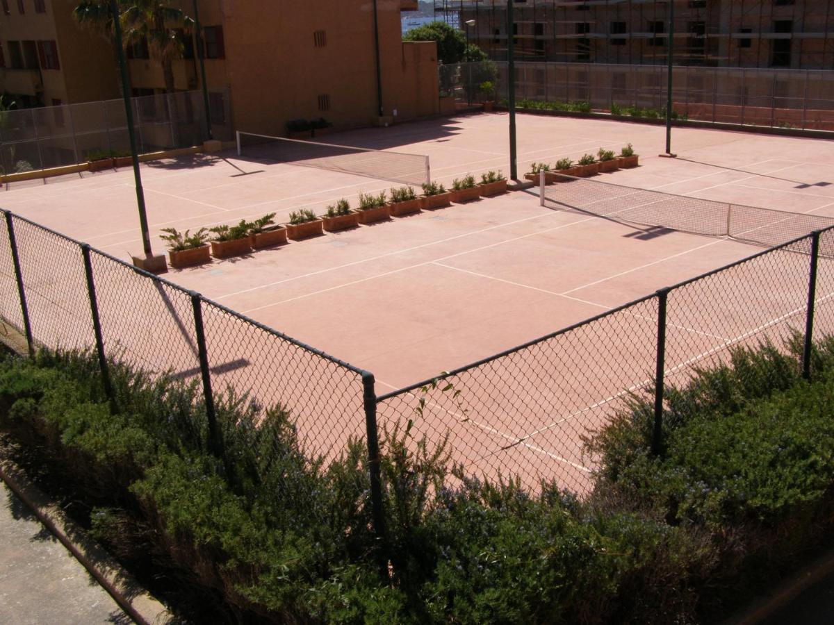 Le Nereidi Hotel & Residence Con Piscina-Tennis-Fitness-Parcheggio Coperto-Sala Conferenze Ла-Маддалена Экстерьер фото