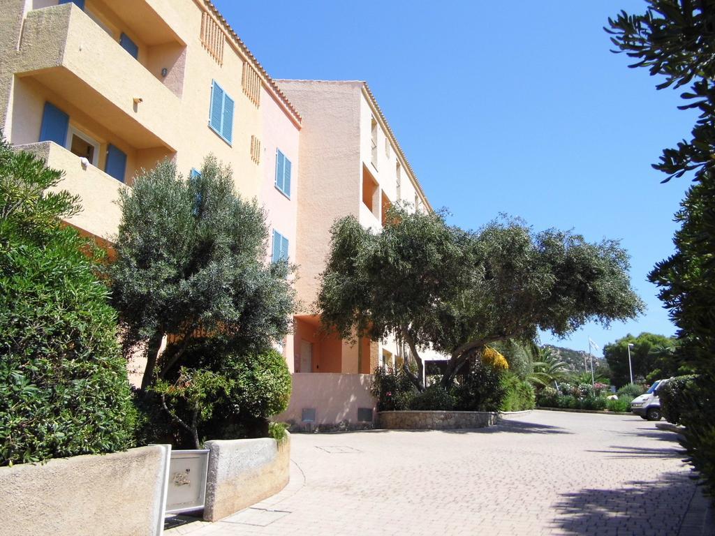 Le Nereidi Hotel & Residence Con Piscina-Tennis-Fitness-Parcheggio Coperto-Sala Conferenze Ла-Маддалена Экстерьер фото