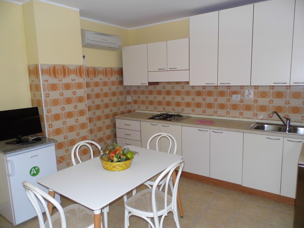 Le Nereidi Hotel & Residence Con Piscina-Tennis-Fitness-Parcheggio Coperto-Sala Conferenze Ла-Маддалена Экстерьер фото